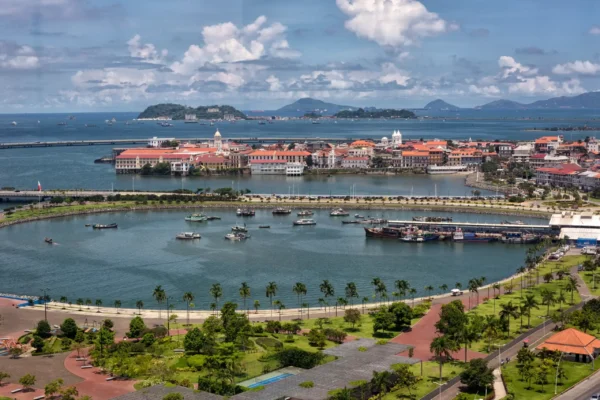 Costa del Este y Casco Viejo: dos mercados comerciales, dos riesgos distintos